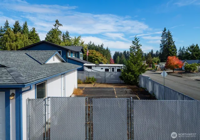 Photo 3 of Single family home for sale at 2205 W 14th Street, Port Angeles, WA 98363 | MLS# NWM2577673 | Listing updated on 2026-09-30