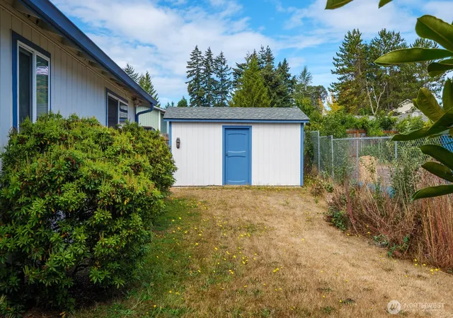 Photo 4 of Single family home for sale at 2205 W 14th Street, Port Angeles, WA 98363 | MLS# NWM2577673 | Listing updated on 2026-09-30