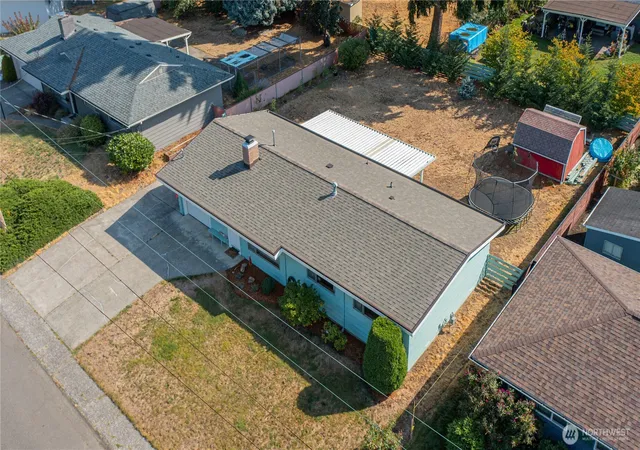 Photo 3 of Single family home for sale at 650 Jefferson Ave Ne, Renton, WA 98056 | MLS# NWM2577678 | Listing updated on 2026-09-25