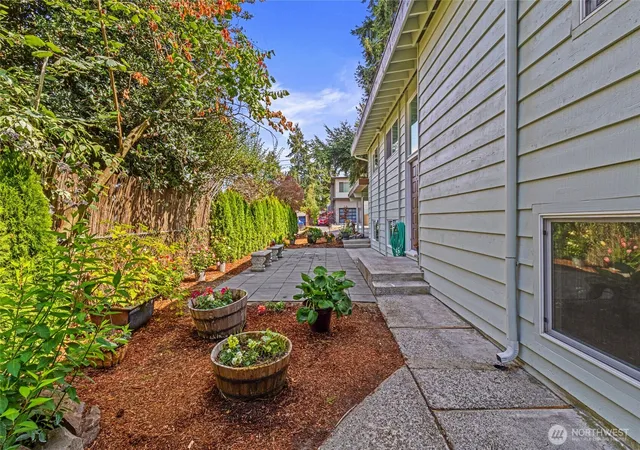 Photo 22 of Single family home for sale at 10017 12th Avenue NE, Seattle, WA 98125 | MLS# NWM2577681 | Listing updated on 2026-10-10