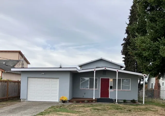Photo 1 of Single family home for sale at 6618 S Clement Ave, Tacoma, WA 98409 | MLS# NWM2577682 | Listing updated on 2026-10-30