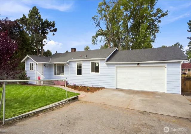 Photo 3 of Single family home for sale at 27305 Se 144th Avenue, Kent, WA 98042 | MLS# NWM2577685 | Listing updated on 2026-09-25