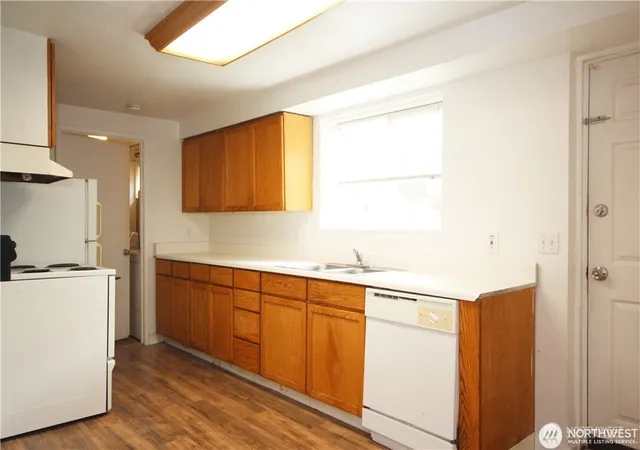 Photo 4 of House for sale at 2413 SW Graham St, Seattle, WA 98106 | MLS# NWM2577687 | Listing updated on 2026-09-30