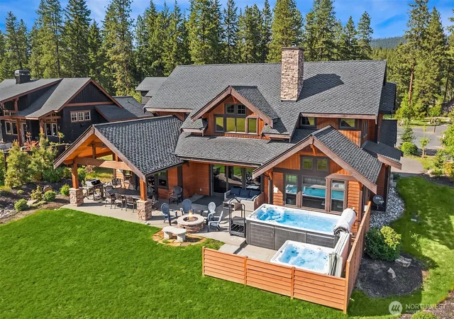 Photo 1 of Single family home for sale at 390 Tipple Hl Loop, Cle Elum, WA 98922 | MLS# NWM2577709 | Listing updated on 2026-09-30