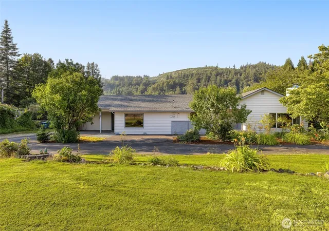 Photo 2 of Single family home for sale at 35431 Sultan Startup Rd, Sultan, WA 98294 | MLS# NWM2577712 | Listing updated on 2026-09-24