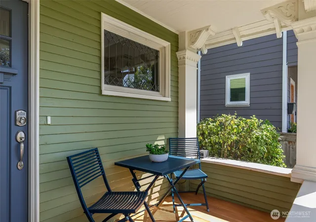 Photo 3 of Single family home for sale at 338 29th Avenue, Seattle, WA 98122 | MLS# NWM2577719 | Listing updated on 2026-10-01