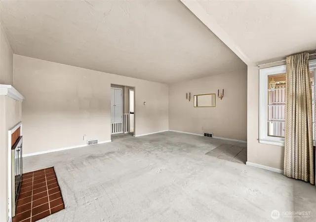 Photo 4 of Single family home for sale at 10454 2nd Avenue S, Seattle, WA 98168 | MLS# NWM2577720 | Listing updated on 2026-09-26