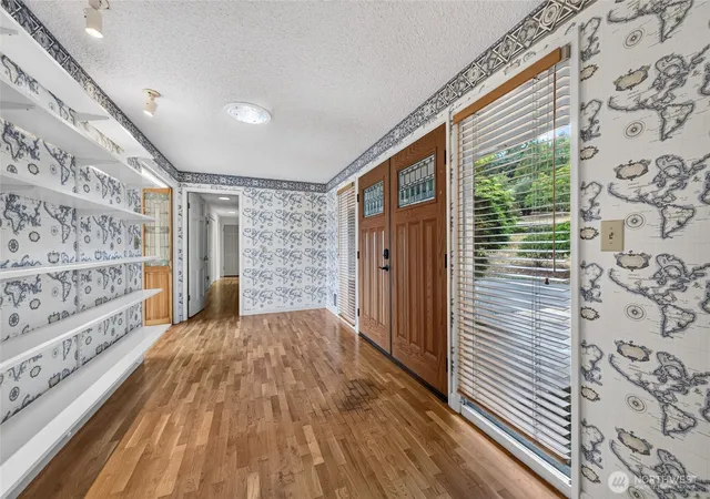 Photo 4 of Sale Pending at 9309 Peacock Hl Ave, Gig Harbor, WA 98332 | MLS# NWM2577743 | Listing updated on 2026-09-26