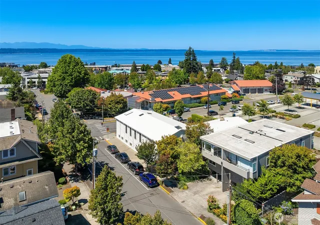Photo 2 of Single family home for sale at 611 Bell St #1, Edmonds, WA 98020 | MLS# NWM2577744 | Listing updated on 2026-09-25