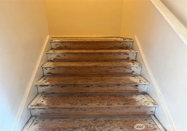Photo 2 of Townhouse for sale at 10427 13th Avenue Ct S, Tacoma, WA 98444 | MLS# NWM2577747 | Listing updated on 2026-09-28