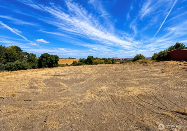 Photo 2 of Land for sale at 28005 N Crosby Rd, Prosser, WA 99350 | MLS# NWM2577754 | Listing updated on 2026-09-25