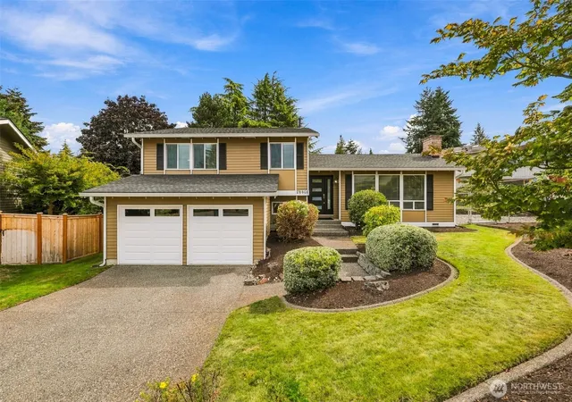 Photo 2 of Single family home for sale at 29608 3rd Avenue S, Federal Way, WA 98003 | MLS# NWM2577758 | Listing updated on 2026-10-01