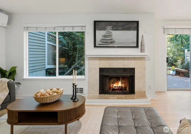 Photo 4 of Townhouse for sale at 11411 102nd Court NE, Kirkland, WA 98033 | MLS# NWM2577760 | Listing updated on 2026-09-30