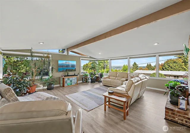 Photo 3 of Sale Pending at 3739 S 243rd Street, Kent, WA 98032 | MLS# NWM2577768 | Listing updated on 2026-09-30