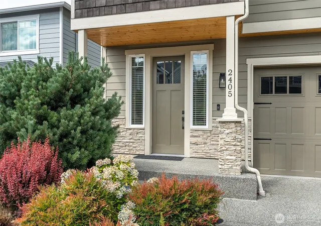 Photo 3 of Townhouse for sale at 2405 196th Place Se, Bothell, WA 98012 | MLS# NWM2577771 | Listing updated on 2026-10-02