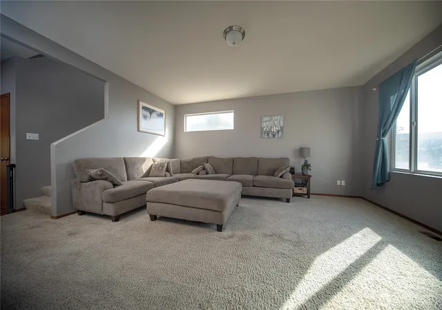 Photo 3 of Single family home for sale at 1511 E Seattle Ave, Ellensburg, WA 98926 | MLS# NWM2577779 | Listing updated on 2026-09-23