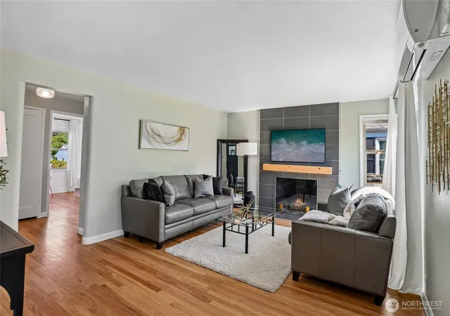 Photo 3 of Single family home for sale at 4323 15th Avenue S, Seattle, WA 98108 | MLS# NWM2577782 | Listing updated on 2026-09-30