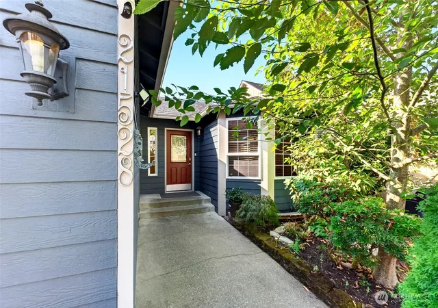 Photo 3 of Single family home for sale at 21528 102nd Street E, Bonney Lake, WA 98391 | MLS# NWM2577826 | Listing updated on 2026-10-01