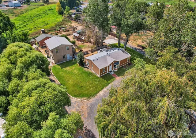 Photo 3 of Sale Pending at 11063 Rd 44 NE, Moses Lake, WA 98837 | MLS# NWM2577833 | Listing updated on 2026-09-28