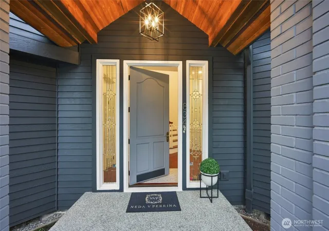 Photo 2 of Mansion for sale at 834 84th Avenue Ne, Medina, WA 98039 | MLS# NWM2577840 | Listing updated on 2026-10-02