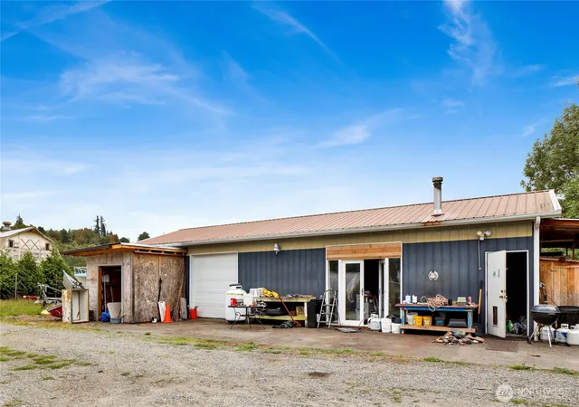 Photo 2 of Single family home for sale at 18686 Jolly Rd, Burlington, WA 98233 | MLS# NWM2577841 | Listing updated on 2026-09-30