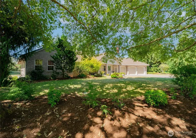 Photo 3 of Single family home for sale at 10800 Nw 13th Place, Vancouver, WA 98685 | MLS# NWM2577851 | Listing updated on 2026-09-21