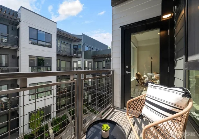 Photo 1 of Condo for sale at 1410 E Pine St #W307, Seattle, WA 98122 | MLS# NWM2577867 | Listing updated on 2026-09-29
