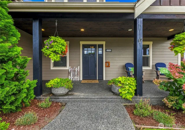 Photo 3 of Single family home for sale at 1348 Larkspur St, Lynden, WA 98264 | MLS# NWM2577891 | Listing updated on 2026-09-28