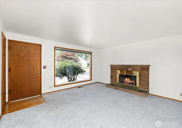 Photo 3 of Single family home for sale at 19233 83rd Place W, Edmonds, WA 98026 | MLS# NWM2577901 | Listing updated on 2026-10-01
