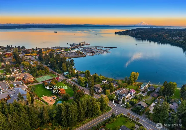 Photo 3 of Single family home for sale at 10707 Ne W Kingston Rd, Kingston, WA 98346 | MLS# NWM2577915 | Listing updated on 2026-09-25