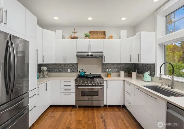 Photo 3 of Single family home for sale at 10707 NE W Kingston Rd, Kingston, WA 98346 | MLS# NWM2577915 | Listing updated on 2026-09-25