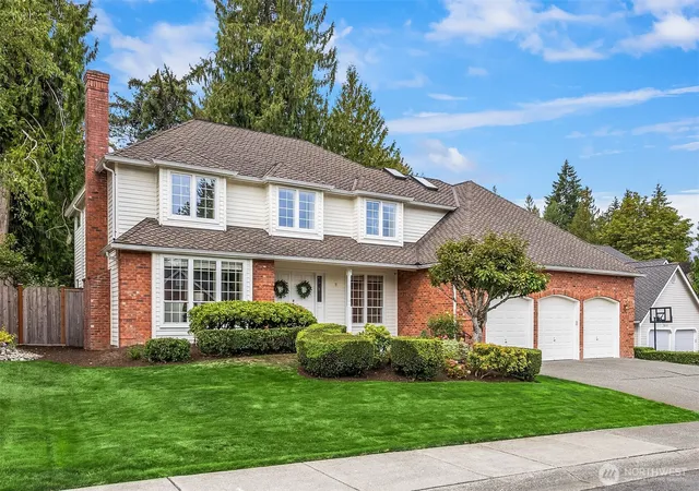 Photo 2 of Sale Pending at 4705 191st Place Ne, Sammamish, WA 98074 | MLS# NWM2577925 | Listing updated on 2026-09-26