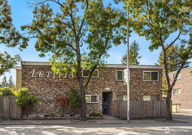 Photo 15 of Sale Pending at 8701 35th Avenue NE #10, Seattle, WA 98115 | MLS# NWM2577927 | Listing updated on 2026-10-10