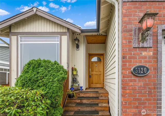 Photo 3 of Single family home for sale at 5120 115th Street Se, Everett, WA 98208 | MLS# NWM2577937 | Listing updated on 2026-10-02