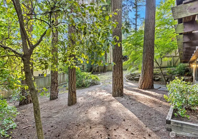Photo 4 of Single family home for sale at 12929 NE 25th Place, Bellevue, WA 98005 | MLS# NWM2577949 | Listing updated on 2026-09-19