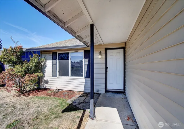 Photo 2 of Single family home for sale at 16002 Ne 74th Street, Vancouver, WA 98682 | MLS# NWM2577953 | Listing updated on 2026-10-10