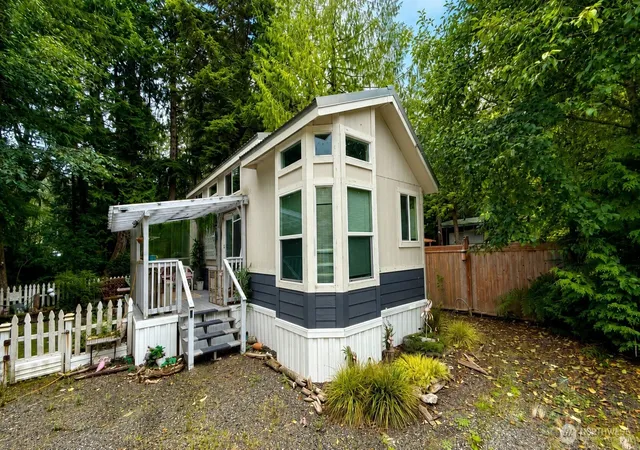 Photo 2 of Single family home for sale at 44 Butterfly Ln, Pacific Beach, WA 98571 | MLS# NWM2577959 | Listing updated on 2026-09-29
