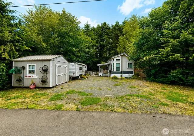 Photo 3 of Single family home for sale at 44 Butterfly Ln, Pacific Beach, WA 98571 | MLS# NWM2577959 | Listing updated on 2026-09-29