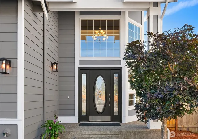 Photo 2 of Sale Pending at 28132 227th Place Se, Maple Valley, WA 98038 | MLS# NWM2577976 | Listing updated on 2026-10-02