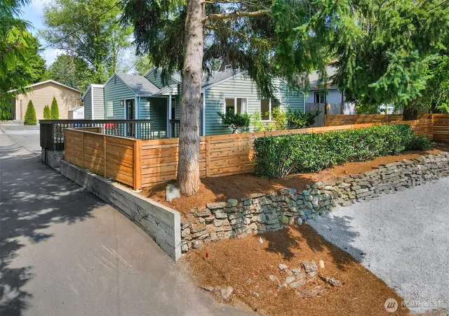 Photo 2 of Sale Pending at 3830 Ne 123rd Street, Seattle, WA 98125 | MLS# NWM2577998 | Listing updated on 2026-09-22