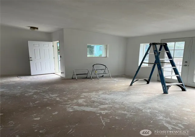 Photo 3 of Manufactured home for sale at 5810 Fleming St #96, Everett, WA 98203 | MLS# NWM2578001 | Listing updated on 2026-10-03