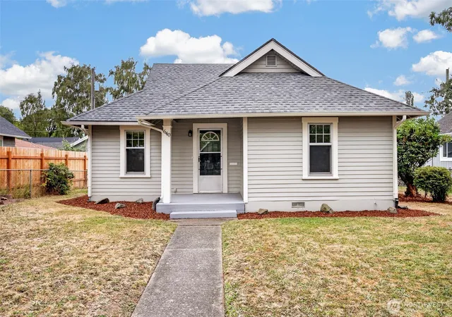 Photo 1 of Sale Pending at 640 17th Avenue, Longview, WA 98632 | MLS# NWM2578019 | Listing updated on 2026-09-16