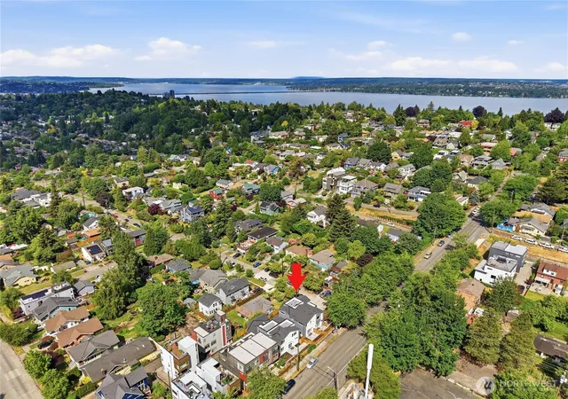 Photo 3 of Townhouse for sale at 1401 29th Avenue, Seattle, WA 98122 | MLS# NWM2578027 | Listing updated on 2026-10-01