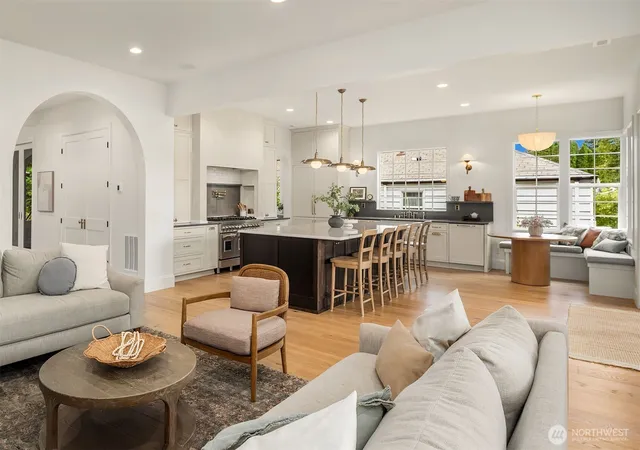 Photo 3 of Sale Pending at 4321 NE 57th Street, Seattle, WA 98105 | MLS# NWM2578029 | Listing updated on 2026-09-18