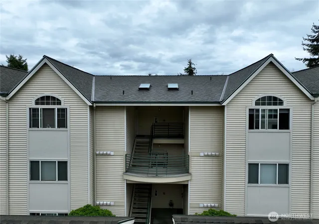 Photo 2 of Condo for sale at 440 Maple Ave Sw #B303, Renton, WA 98057 | MLS# NWM2578030 | Listing updated on 2026-09-25