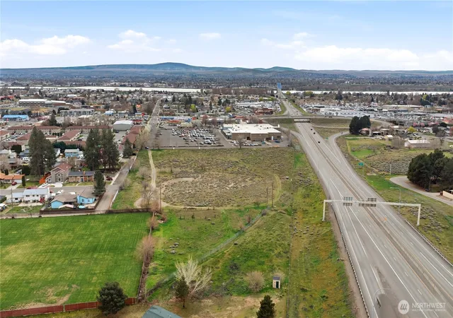 Photo 4 of Land for sale at 0 N Tbd 26th Ave, Pasco, WA 99301 | MLS# NWM2578034 | Listing updated on 2026-09-25