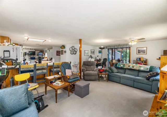Photo 4 of Manufactured home for sale at 165 Maple Crst Dr, Onalaska, WA 98570 | MLS# NWM2578045 | Listing updated on 2026-09-25