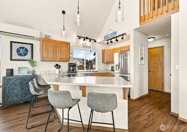 Photo 3 of Single family home for sale at 33 1st Street S, Pacific Beach, WA 98571 | MLS# NWM2578046 | Listing updated on 2026-09-28