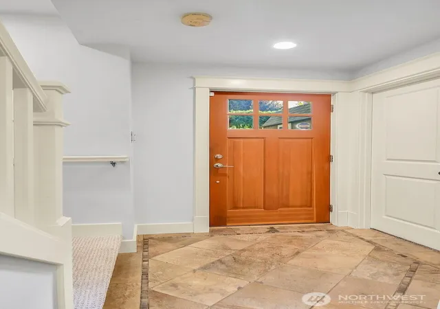 Photo 3 of Sale Pending at 3835 A Interlake Ave N, Seattle, WA 98103 | MLS# NWM2578050 | Listing updated on 2026-09-24