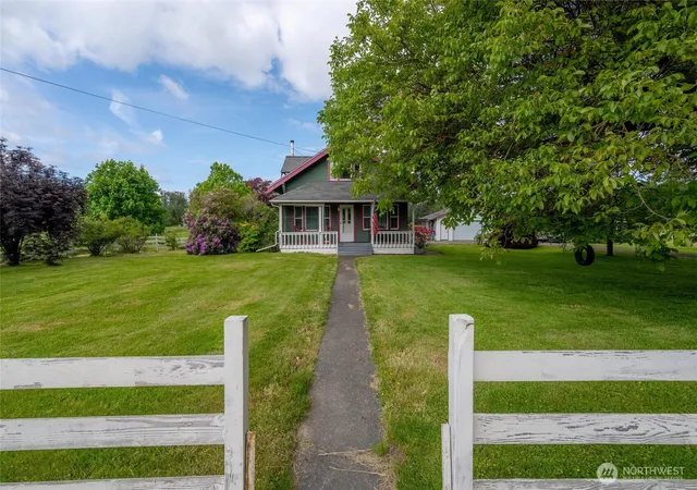 Photo 4 of Single family home for sale at 5753 Lawrence Rd, Everson, WA 98247 | MLS# NWM2578080 | Listing updated on 2026-09-21